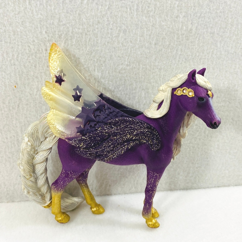 Schleich Pegasus Winged Horse Purple Gold Star Wings Collectible Toy Figure 2018